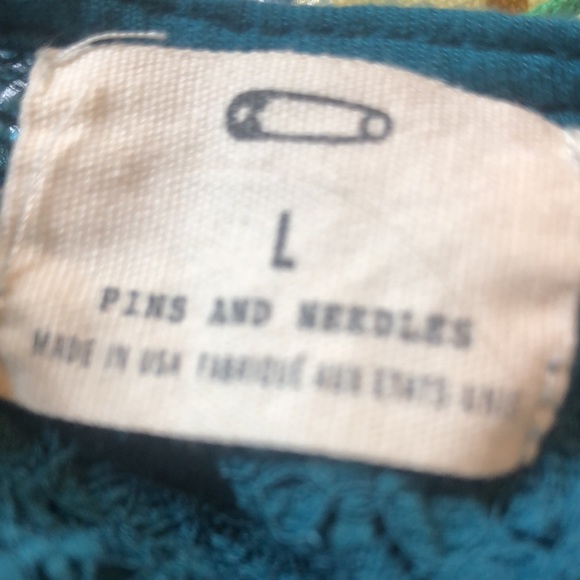 PINS AND NEEDLES Long Sleeve Crop Top Size L - Picture 6 of 8